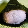 写真4　桜餅：道明寺（関西風）