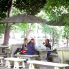 写真4　ルンピニ公園・水辺の休息空間